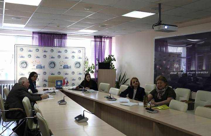 Заседание оргкомитета с правами жюри регионального этапа Всероссийского детского фестиваля народной культуры «Наследники традиций»